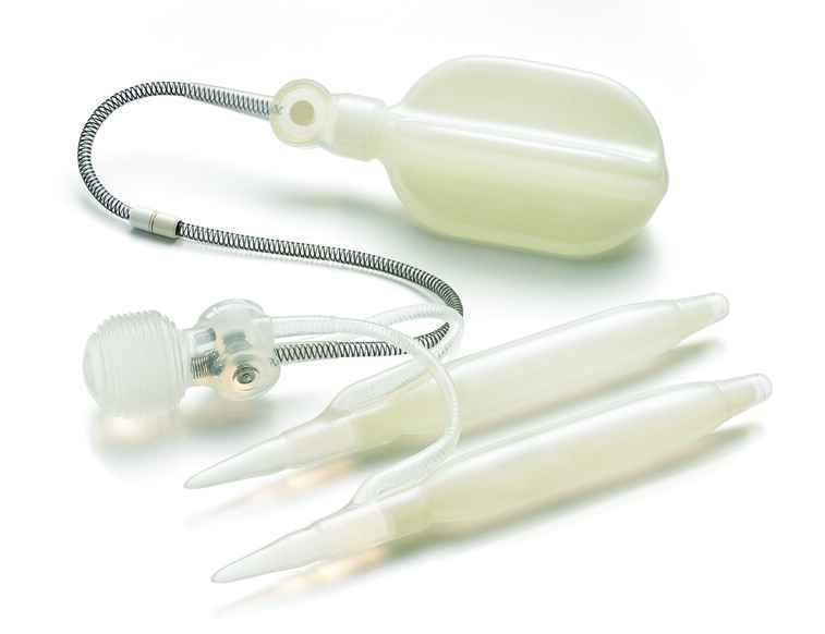 Die Titan® Touch Implantate bestehen aus: